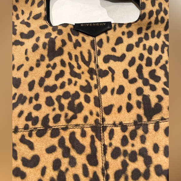 Givenchy suede George V tote bag animal print - Picture 9 of 10